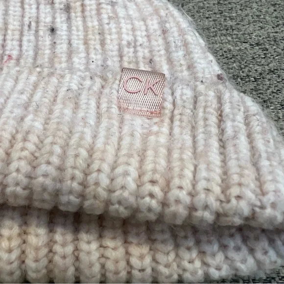 Calvin Klein Pink Knit Beanie Fleece Lined Hat One Size OS Soft Cozy Winter - Picture 2 of 5
